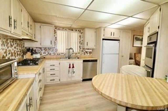 551 Lake Grove Way 165, La Habra, CA 90631