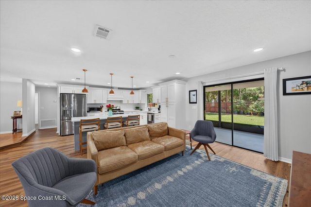 1296 Harbor Town Circle, Melbourne, FL 32940