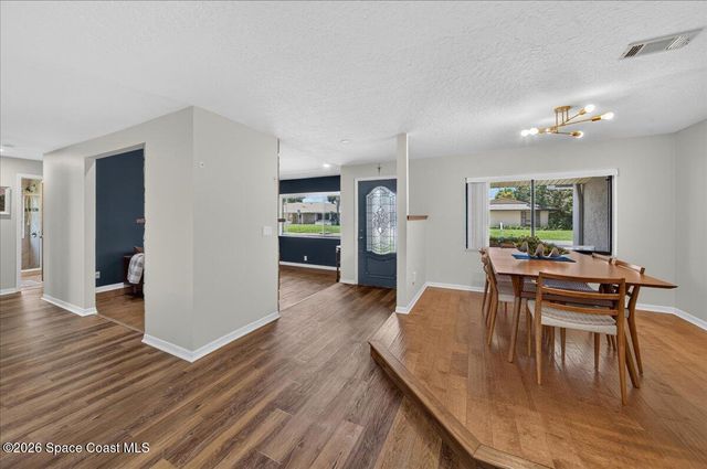 1296 Harbor Town Circle, Melbourne, FL 32940