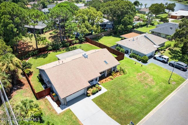 1296 Harbor Town Circle, Melbourne, FL 32940