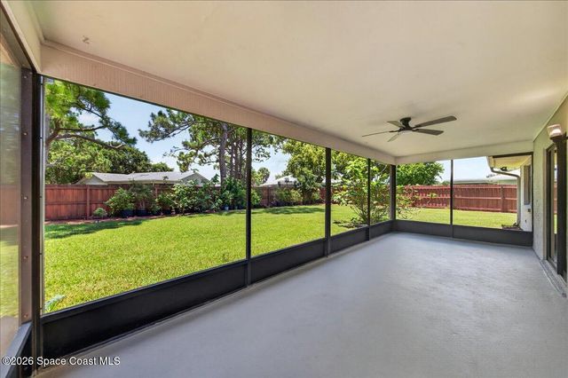 1296 Harbor Town Circle, Melbourne, FL 32940