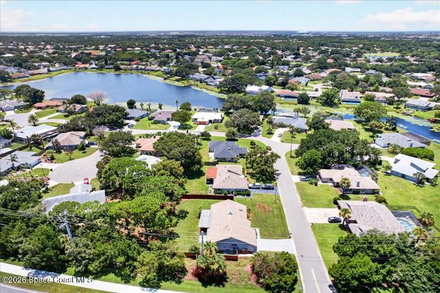 1296 Harbor Town Circle, Melbourne, FL 32940