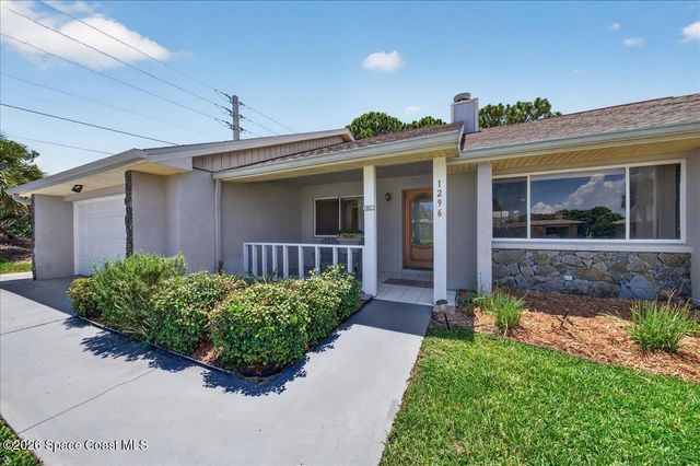 1296 Harbor Town Circle, Melbourne, FL 32940