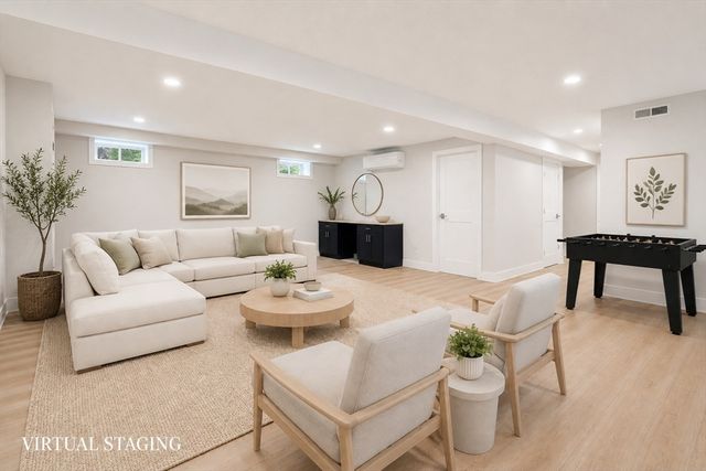 89 Spring St, Lexington, MA 02421