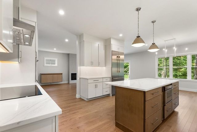89 Spring St, Lexington, MA 02421