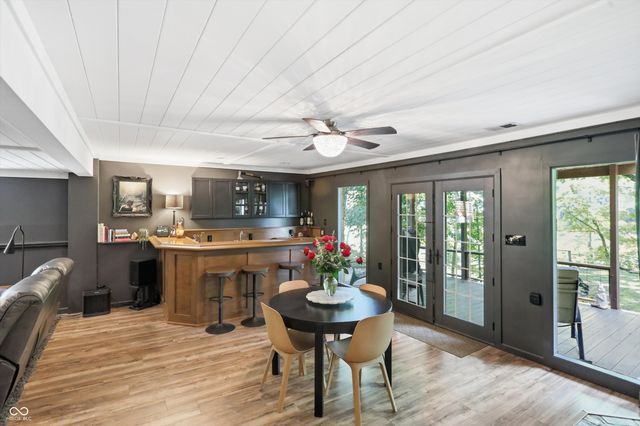 1954 Lakeview Drive, Avon, IN 46123