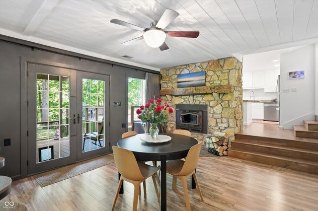 1954 Lakeview Drive, Avon, IN 46123
