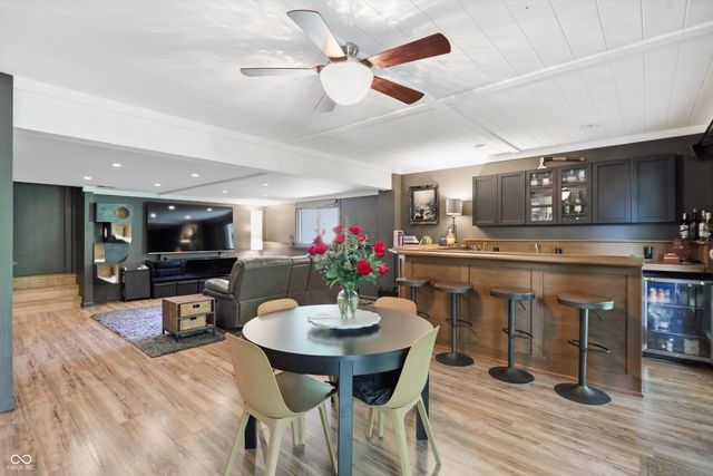1954 Lakeview Drive, Avon, IN 46123