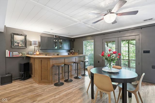 1954 Lakeview Drive, Avon, IN 46123