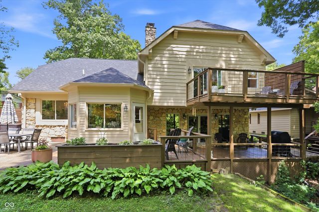 1954 Lakeview Drive, Avon, IN 46123