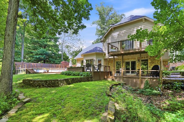 1954 Lakeview Drive, Avon, IN 46123