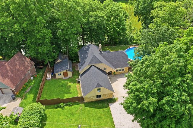 1954 Lakeview Drive, Avon, IN 46123