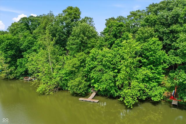 1954 Lakeview Drive, Avon, IN 46123