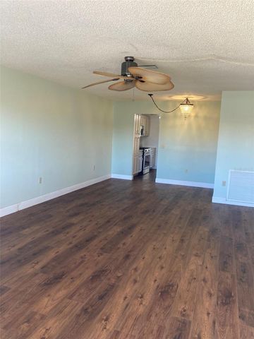 5725 80TH STREET N 315, St Petersburg, FL 33709