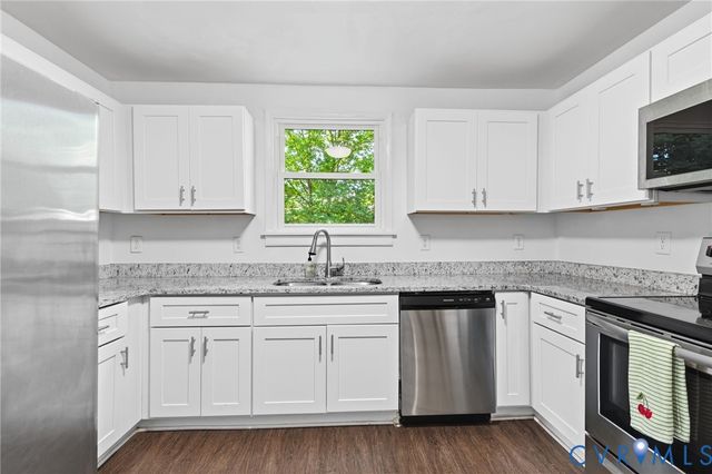 103 N James St, Ashland, VA 23005
