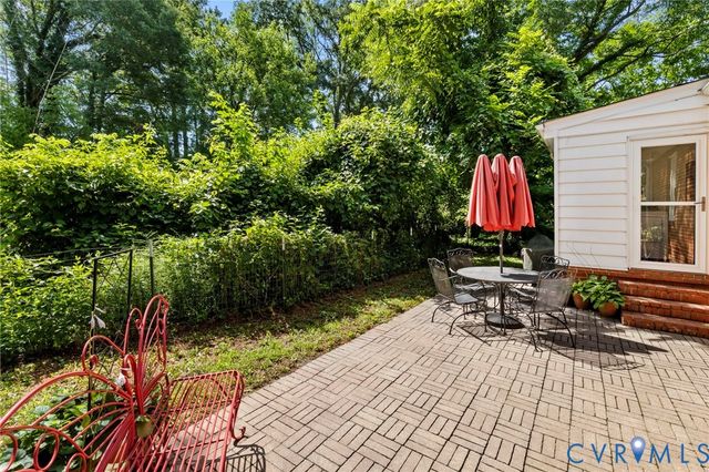 103 N James St, Ashland, VA 23005
