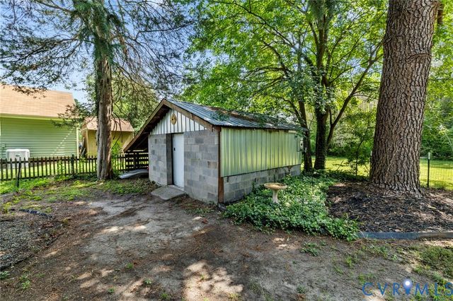 103 N James St, Ashland, VA 23005