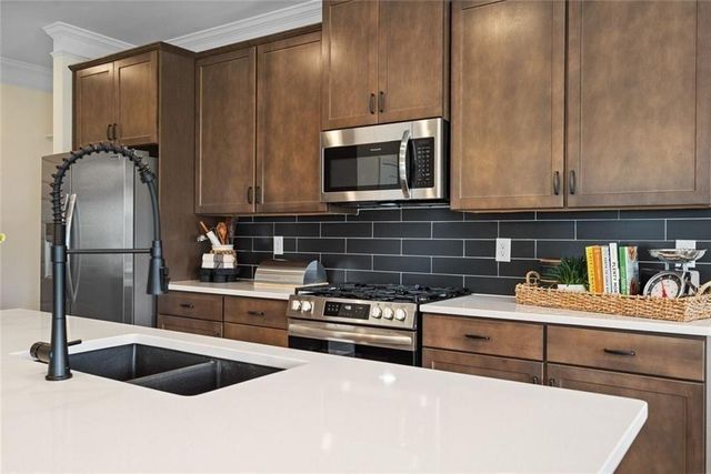 609 Mountaintop Road, Cartersville, GA 30120