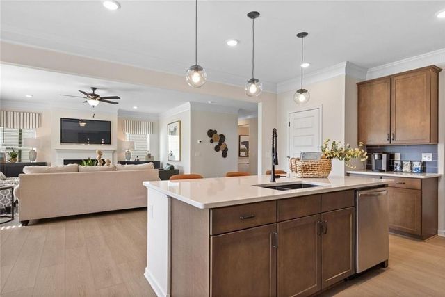 609 Mountaintop Road, Cartersville, GA 30120