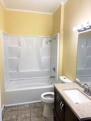 909 S Montgomery Street, Sherman, TX 75090