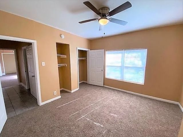 909 S Montgomery Street, Sherman, TX 75090