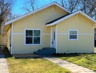 909 S Montgomery Street, Sherman, TX 75090