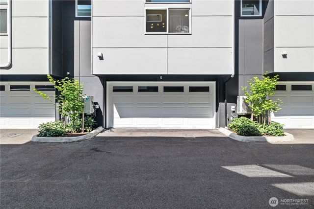 1208 Harrington Avenue NE, Renton, WA 98056