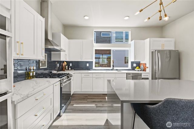 1208 Harrington Avenue NE, Renton, WA 98056