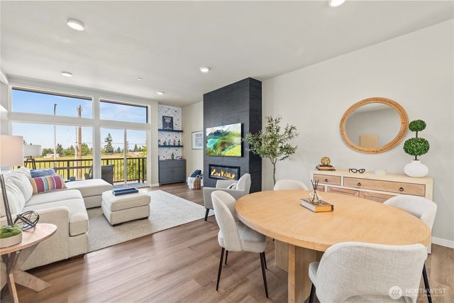 1208 Harrington Avenue NE, Renton, WA 98056