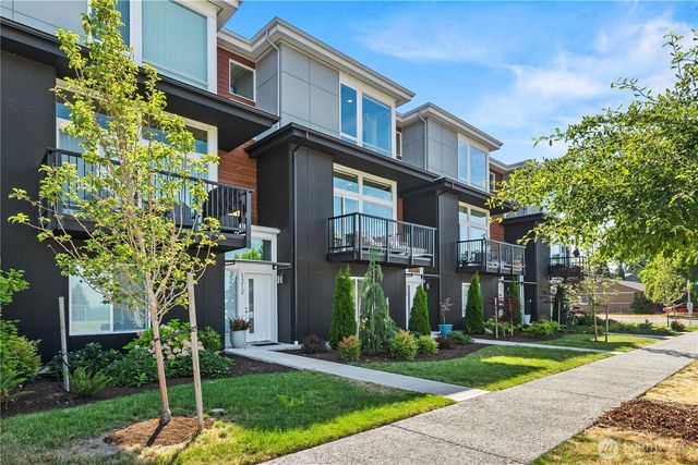 1208 Harrington Avenue NE, Renton, WA 98056