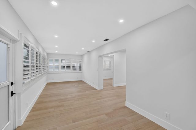 1304 SW 23rd Street, Boynton Beach, FL 33426