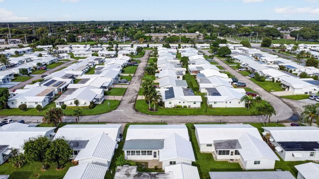 1304 SW 23rd Street, Boynton Beach, FL 33426