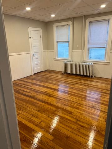 517 Cottage Street, New Bedford, MA 02740