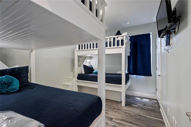 935 Eastview B, Port Bolivar, TX 77650