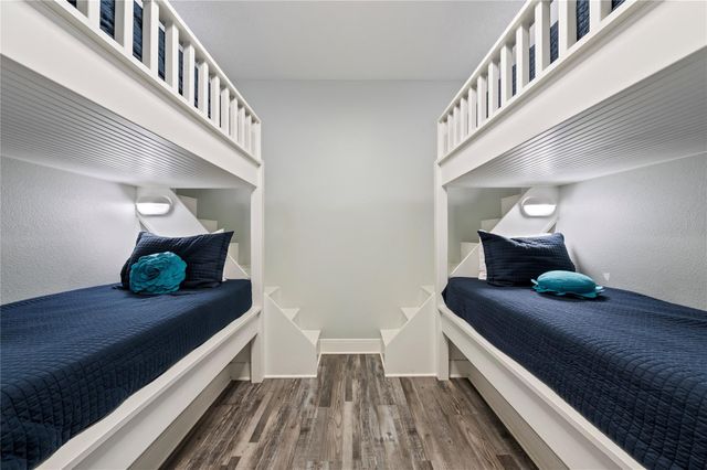 935 Eastview B, Port Bolivar, TX 77650