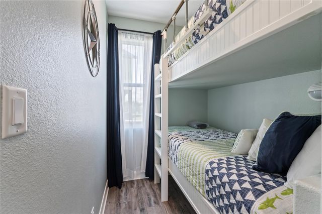 935 Eastview B, Port Bolivar, TX 77650
