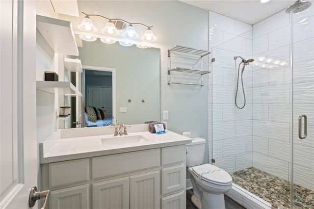 935 Eastview B, Port Bolivar, TX 77650