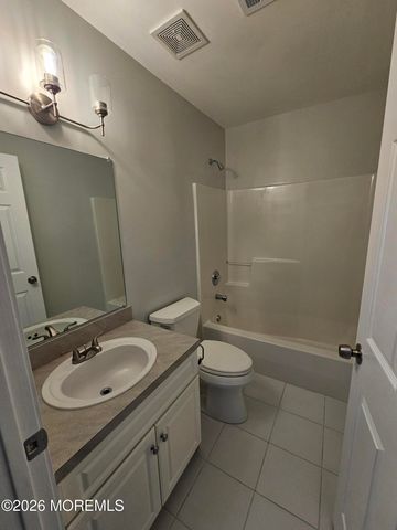 73 Timberline Road, Bayville, NJ 08721