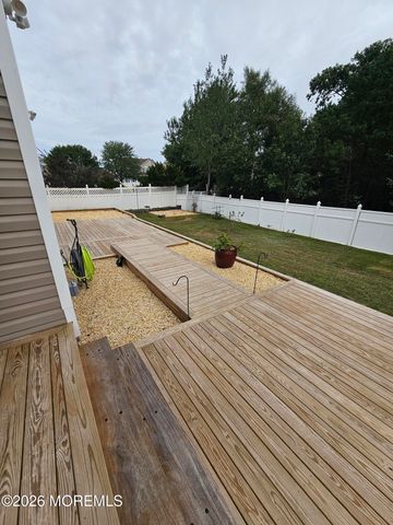 73 Timberline Road, Bayville, NJ 08721