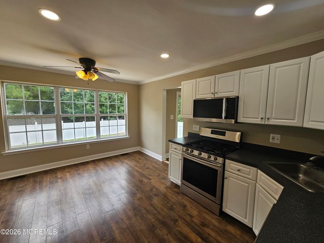 73 Timberline Road, Bayville, NJ 08721