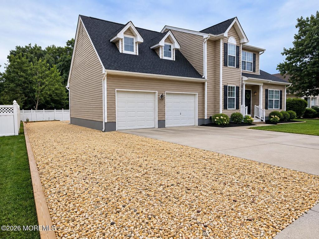 73 Timberline Road, Bayville, NJ 08721