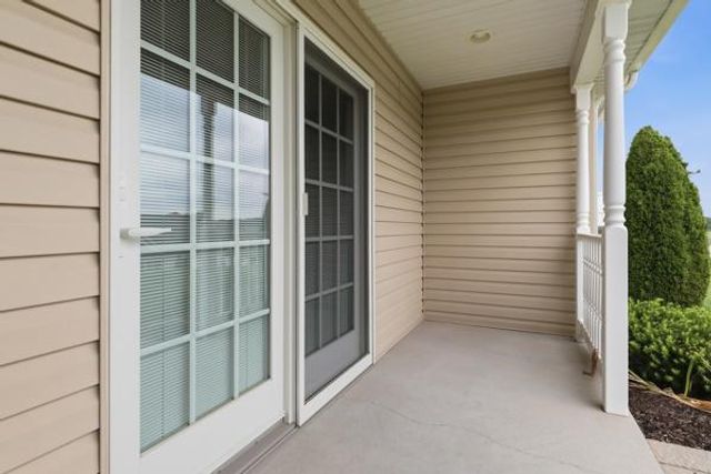 1366 CHAMI DR, Spring Grove, PA 17362