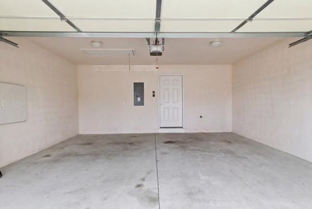 1366 CHAMI DR, Spring Grove, PA 17362
