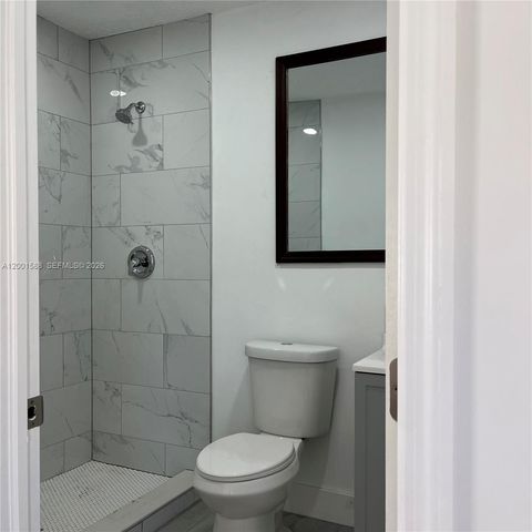 8 S C St, Lake Worth, FL 33460