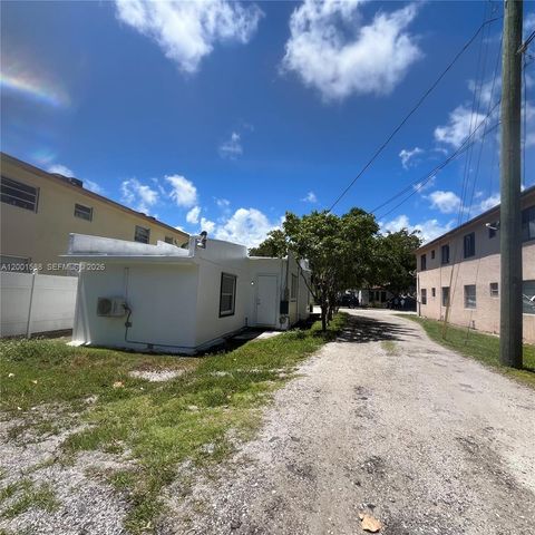 8 S C St, Lake Worth, FL 33460