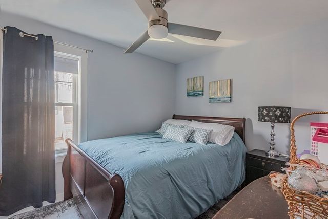 102 Edgewater Rd, Hull, MA 02045