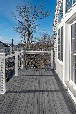 102 Edgewater Rd, Hull, MA 02045