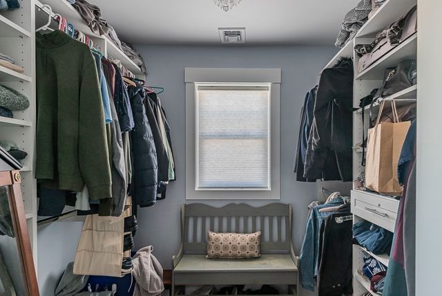 102 Edgewater Rd, Hull, MA 02045