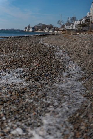 102 Edgewater Rd, Hull, MA 02045