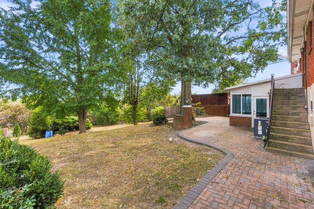 2711 Noonan Dr, Nashville, TN 37206